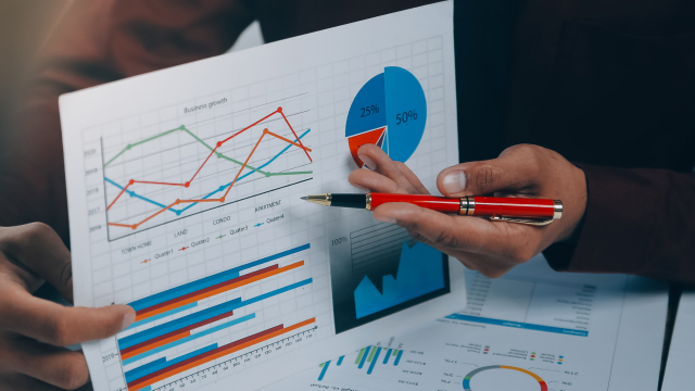 A team is analyzing their online course launch performance to improve results